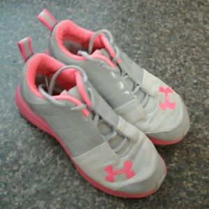 Girls Under Armour Tennis shoes
